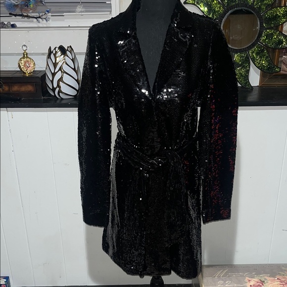 VENUS Jackets & Blazers - VENUS Shimmering Black Sequin Blazer